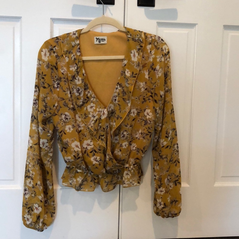 Feminine, flowered top